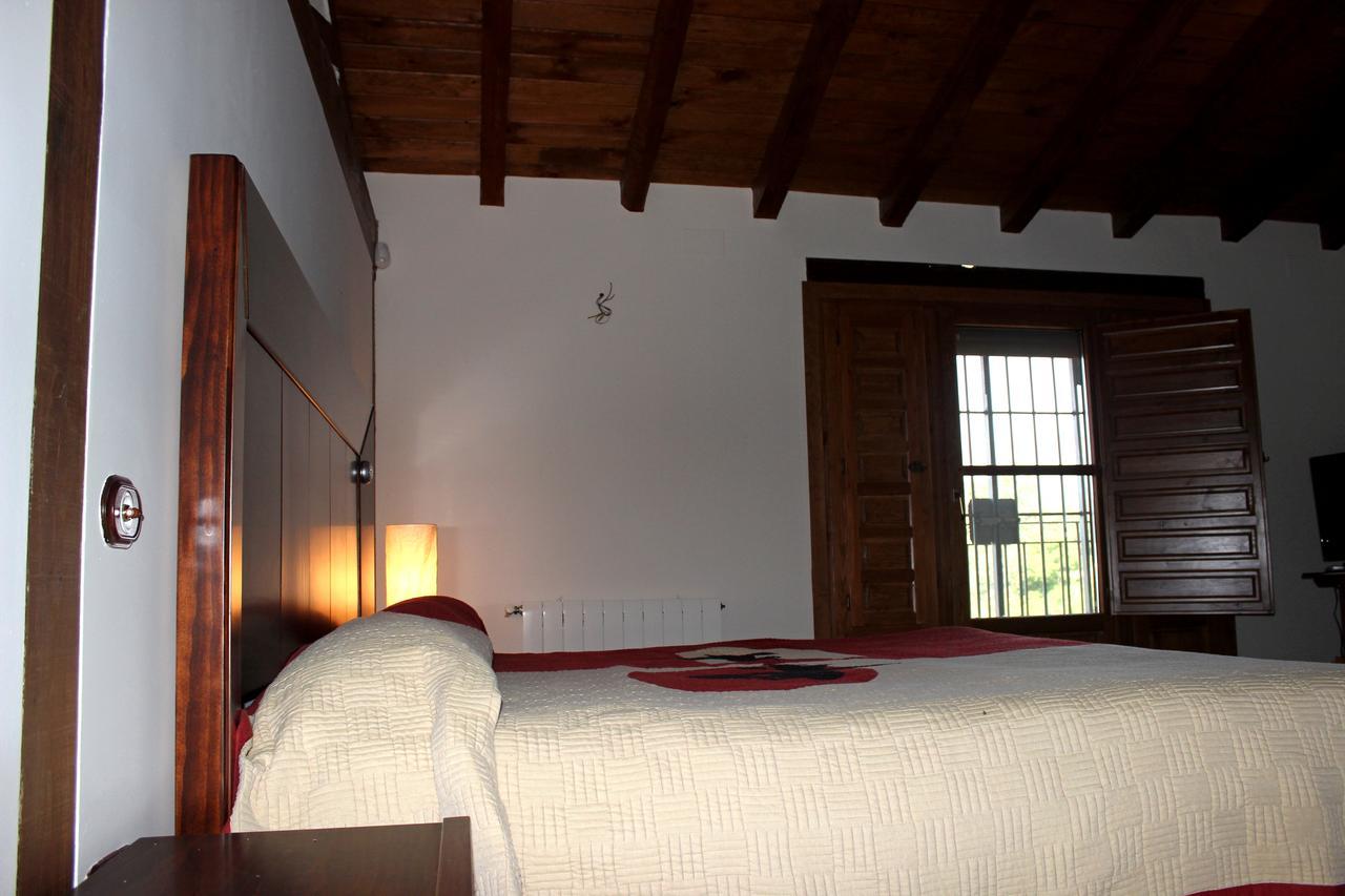 Complejo Rural La Coronilla Guest House Jarandilla de la Vera Ngoại thất bức ảnh